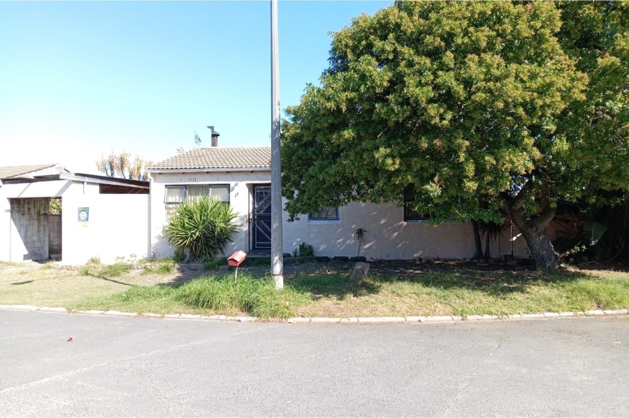 3 Bedroom Property for Sale in Gaylee Western Cape
